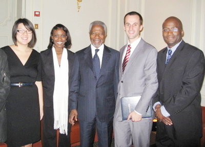Kofi Annan (center) with AGS students (left to right) Audrey Wang, Laura-Lee Smith, Alan Seelinger and Patrick Clairzier